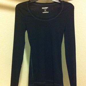 Long sleeved black Fitted Top.