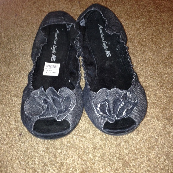 American Eagle denim peep toe flats