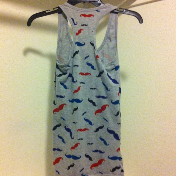 Mustache Print Tank - Picture 3 of 3