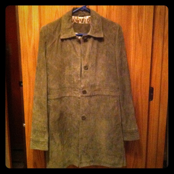 Genuine leather jacket 2 deep pockets a must have - Picture 1 of 3