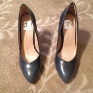 New Dolce Vita Dark Blue Pump