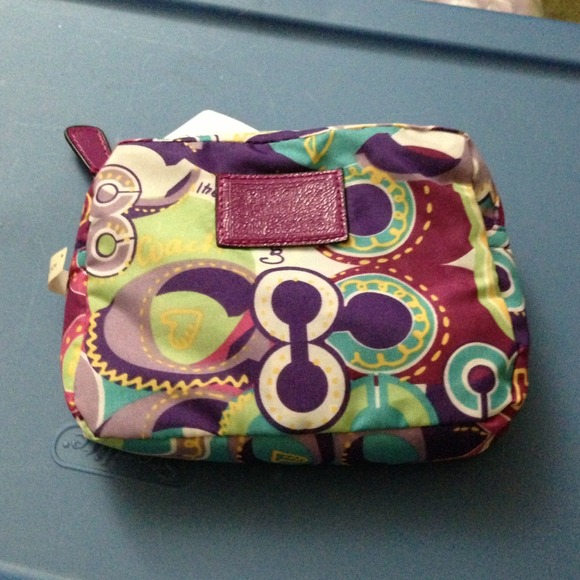 Sold !!!!Folding tote . Very colorful and useful !