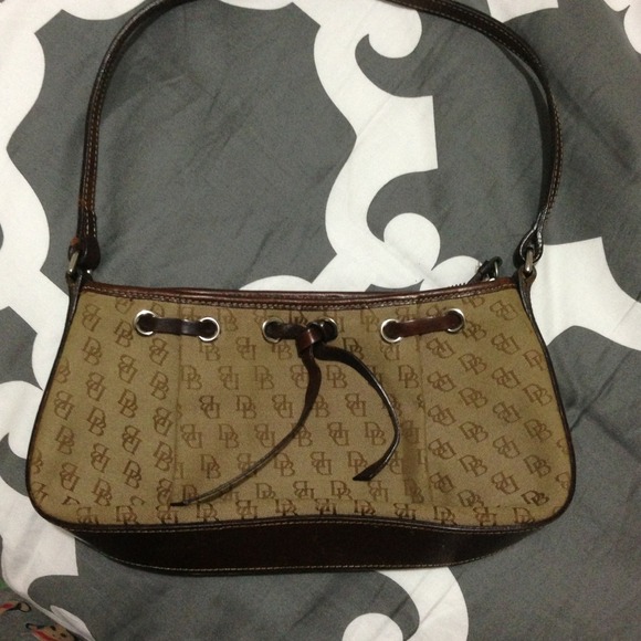 Dooney & Bourke purse s&h $4.99