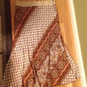 **SOLD in BUNDLE**  Skirt
