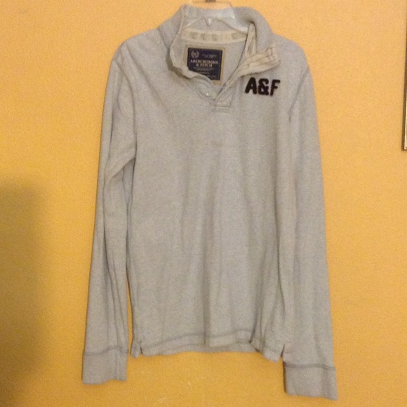 Grey American eagle Henley sweater