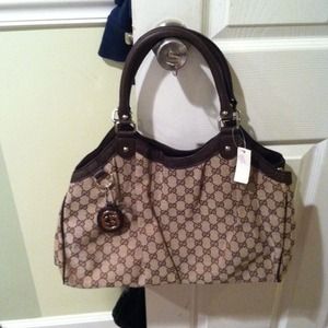 Brand new brown bag Gucci look