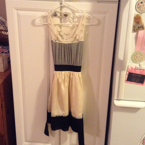 SOLD!!!!  Cute boutique dress!!