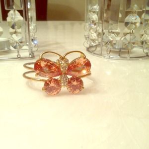 Butterfly clasp bracelet