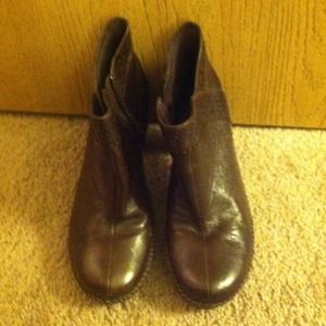 Brown half ankle boots