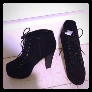 Black Lace Up Chunky-Heeled Booties