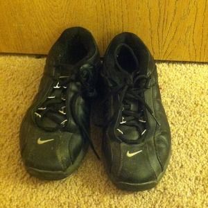 Nike tennis shoes