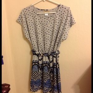*RESERVED* Grey dress w/blue pattern