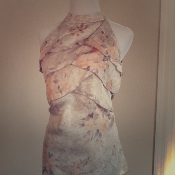 *TRADED* Peach/Lace Floral Print Top