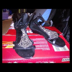 Black sandals with small wedge 6.5