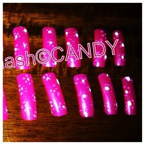 Custom fake nails art