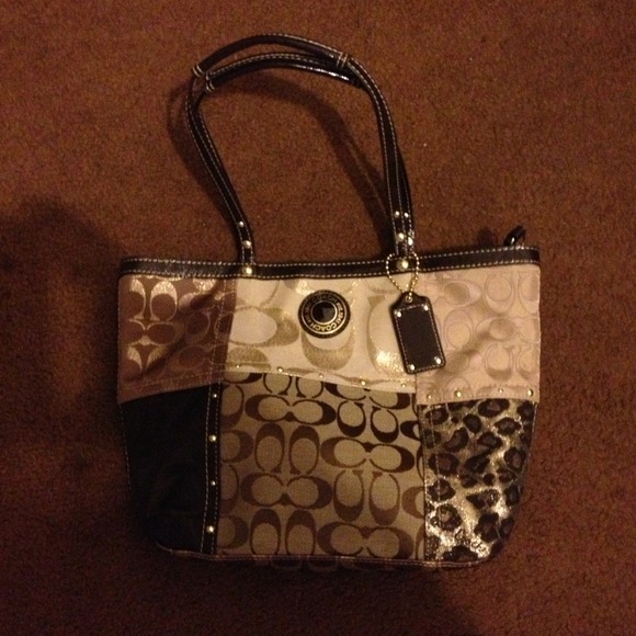 Authentic coach purse