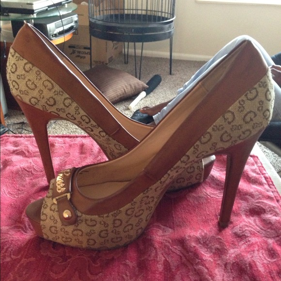 Guess heels