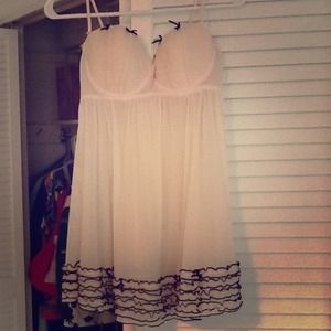 Powder pink ruffled nighty 36C