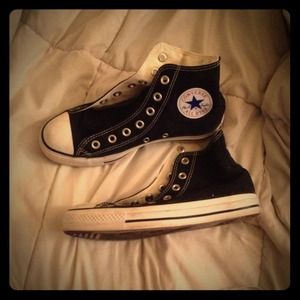 Converse Chuck Taylors-