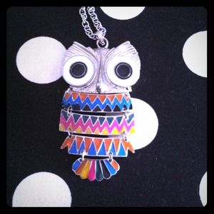 Very stylish owl necklace
