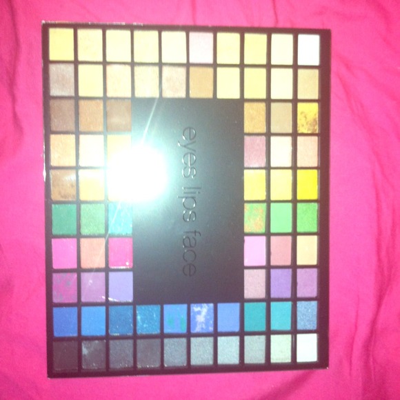 Elf makeup palette !