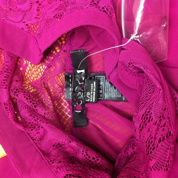 New with tags cute button up shirt - Picture 2 of 4