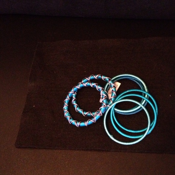 Material wrap bracelets
