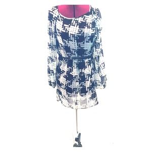 Long sleeve graphic print dress