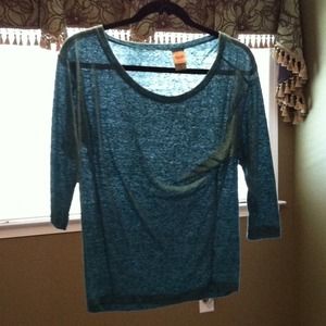 Teal colored top