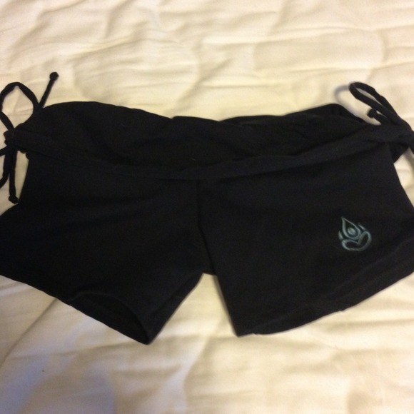Yoga shorts