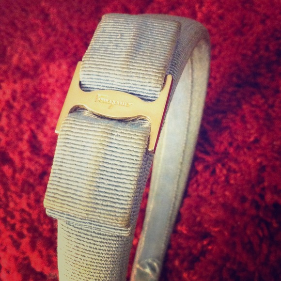 💯% Authentic Ferragamo Headband - Picture 1 of 2
