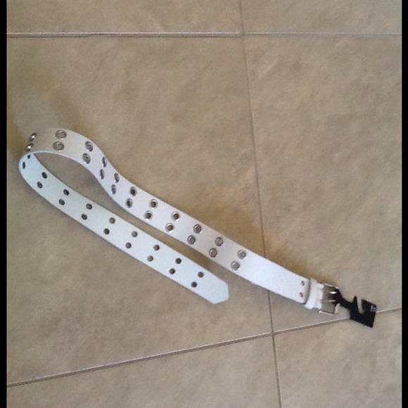 NWT white belt