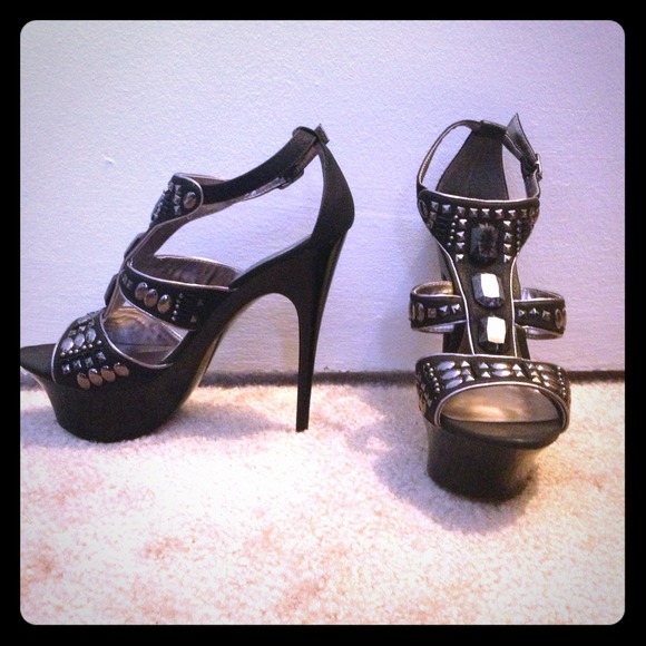 Wild Pair Sandals from Bakers Shoes