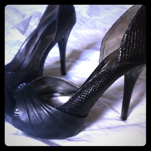 Guess shoes