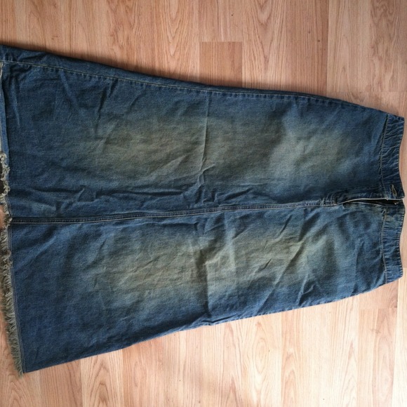 Denim skirt