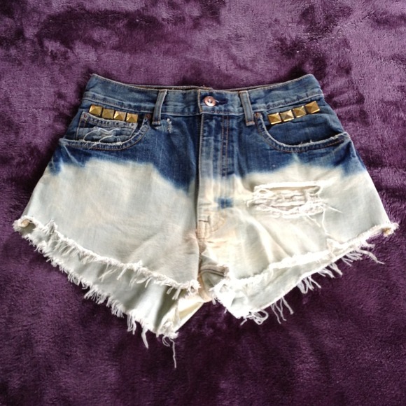 Urban Outfitters Pants - HOST PICK 🎉 REDUCED! Studded Jean Shorts