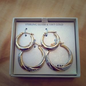 *Brand new* Lovely Sterling Silver/Gold Earrings.