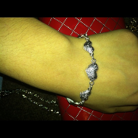 Silver Heart Bracelet - Picture 2 of 2