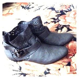 Grey detailed booties