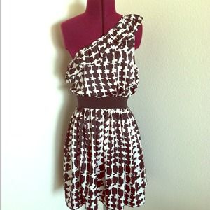 Black and White One Shouldered Sun Dress