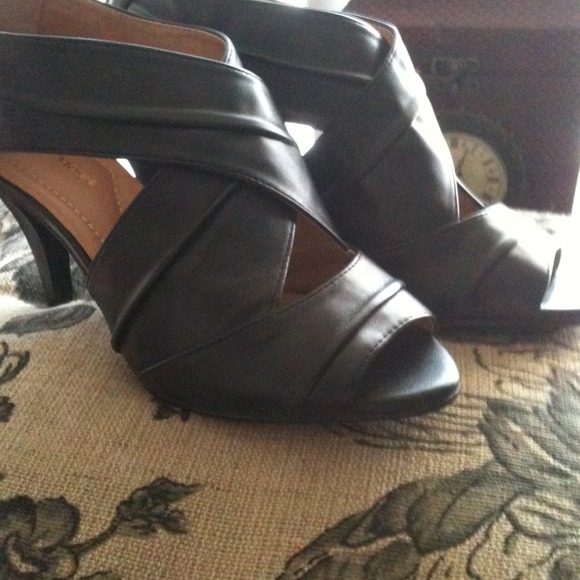 Comfortview  Black Heels Sz 9 NEW