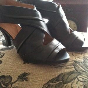 Comfortview  Black Heels Sz 9 NEW