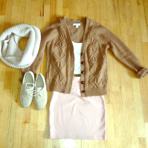 Traded 🚫 Blush pink body con skirt