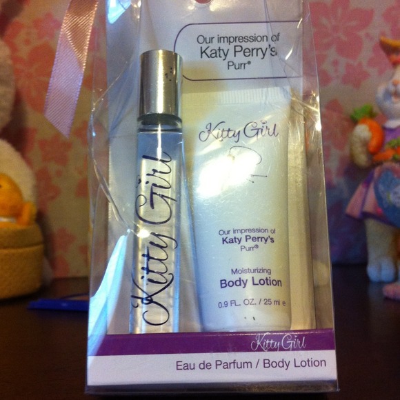 Perfume and lotion gift set - Picture 1 of 1
