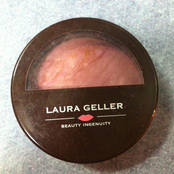 Laura Geller pink buttercream blush