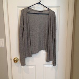 🚫🚫 SOLD🚫🚫NWOT Brandy Melville gray cardigan