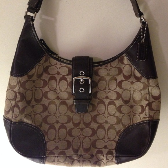 SOLD! 💯% Authentic Coach signature - Picture 1 of 4