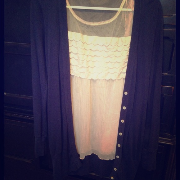 🚫SOLD🚫Navy boyfriend cardigan!