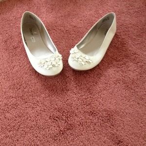 SIZE 9. Dexter shoes