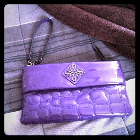 Vera wang clutch!!👛